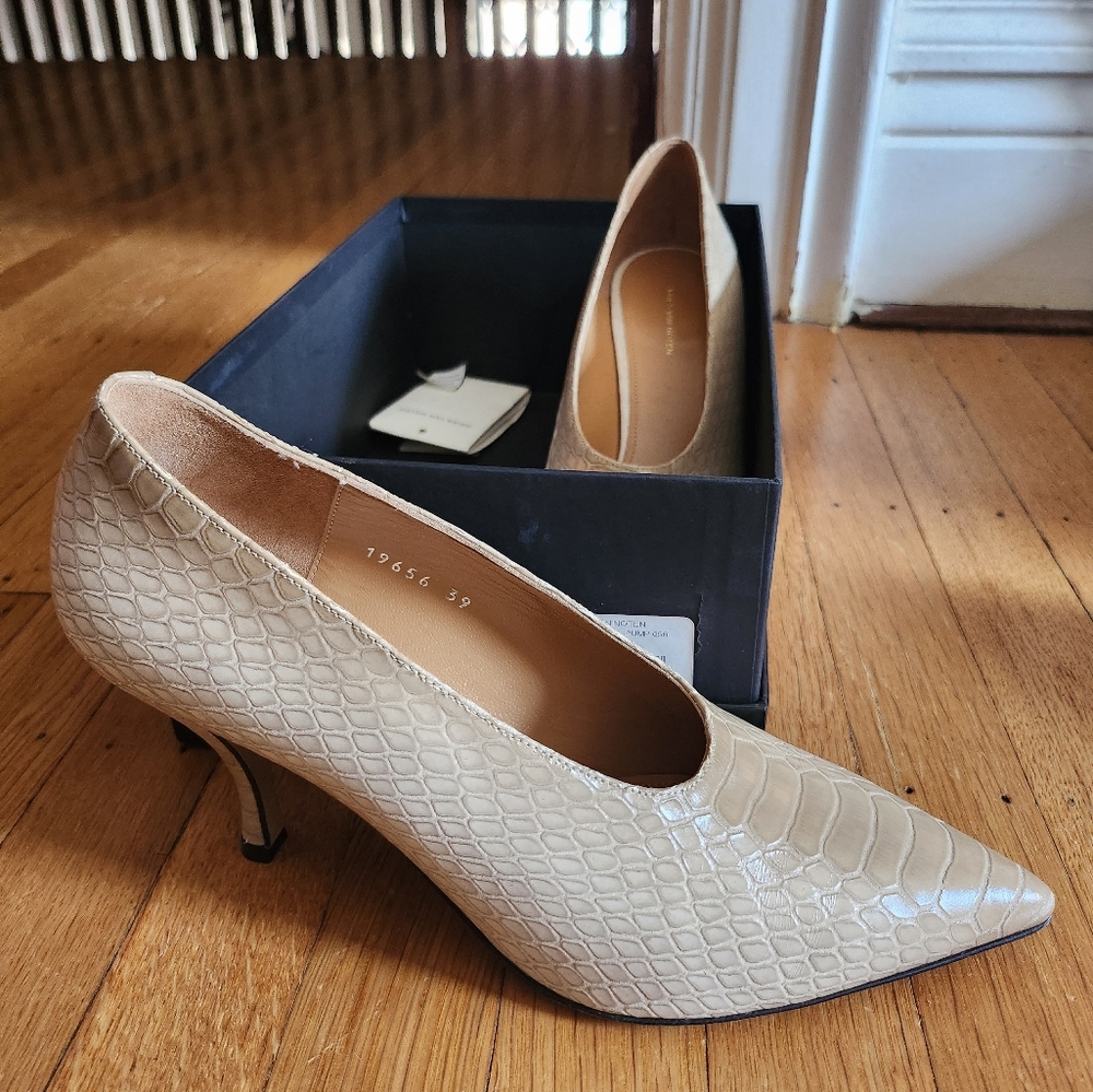 Dries Van Noten Leather Pumps